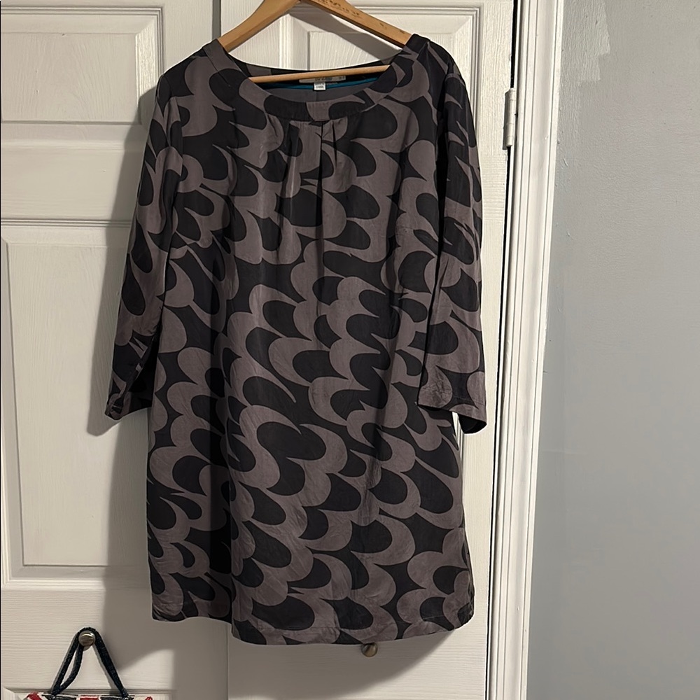 Boden Black and Gray Dolman Sleeve tunic dress